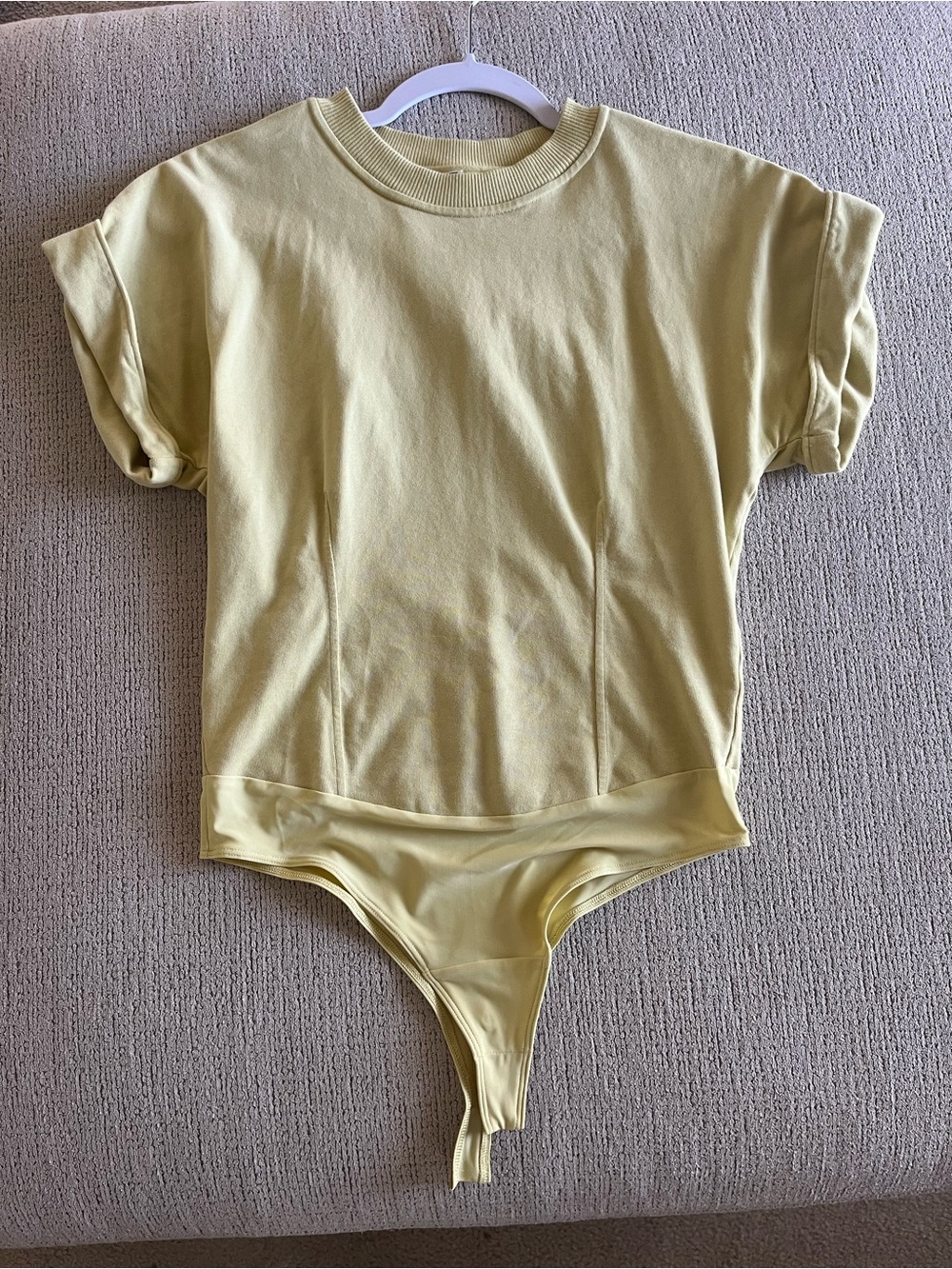 lululemon size S Heavyweight Cotton T-
Shirt Bodysuit Finch Yellow